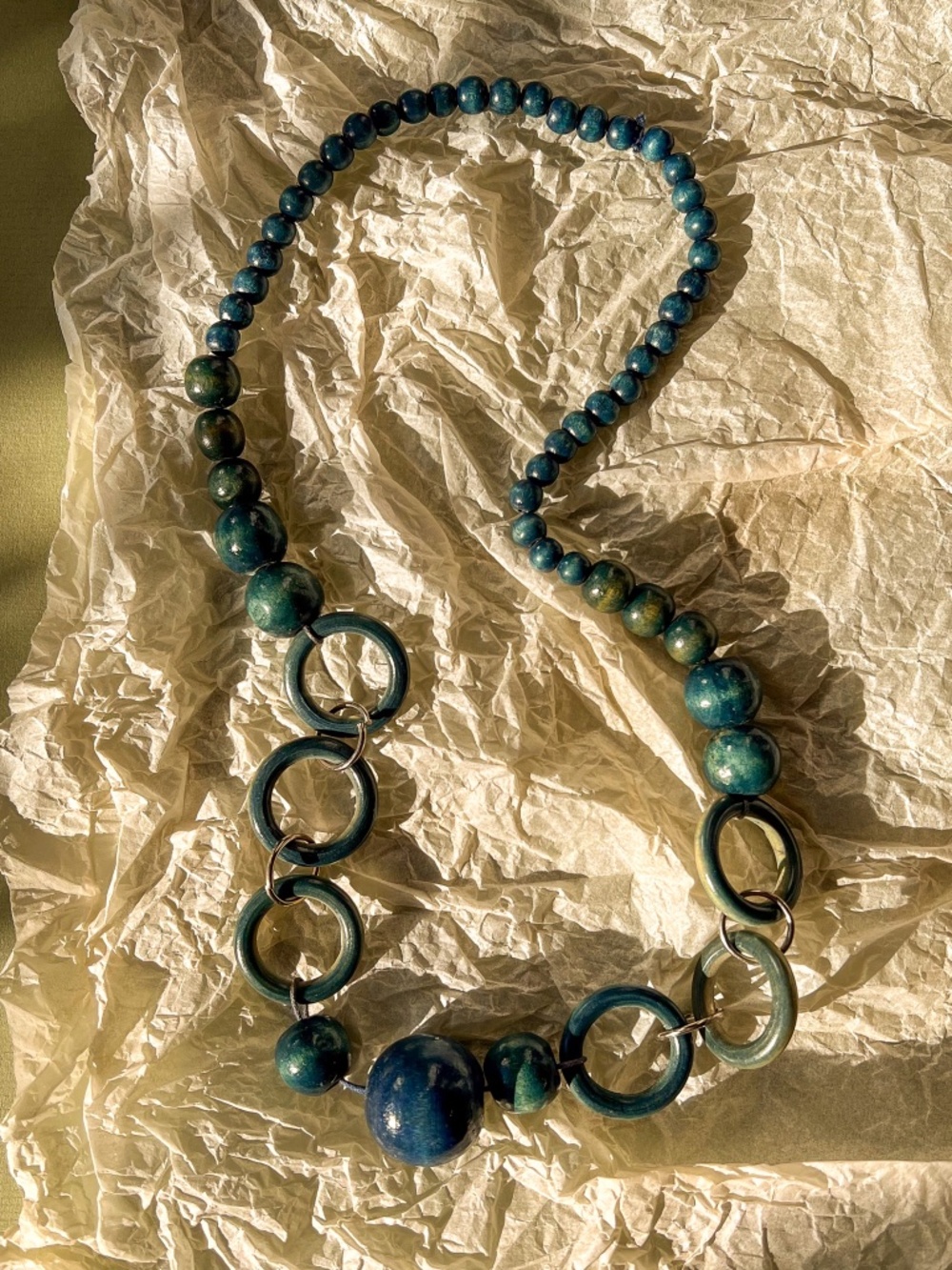 Retro Vintage 1960s Blue Wood Beads Necklace